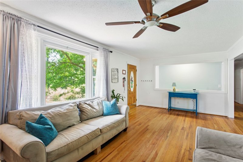 Property image 4 of 125 Brookwood Drive in Brookwood Subd., Seneca, SC 29678