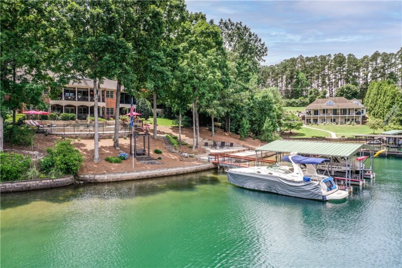 Property image 4 at 405 Windcrest Court, Salem, SC 29676