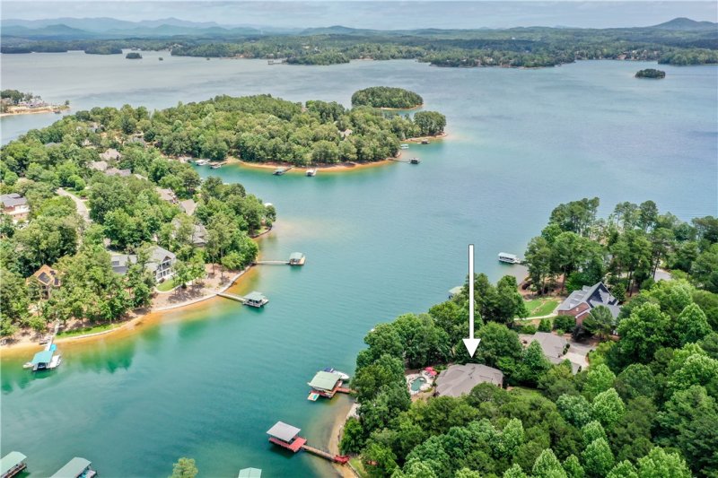 Property image 5 at 405 Windcrest Court, Salem, SC 29676