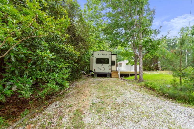 Property image 4 at 443 Kinston Loop, Westminster, SC 29693