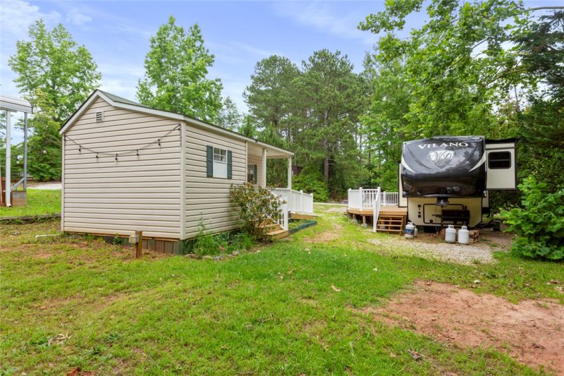 Property image 5 at 443 Kinston Loop, Westminster, SC 29693