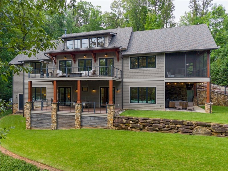 548 Riverstone Drive