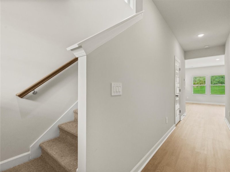 Property image 3 at 102 Gardner Avenue, Gray Court, SC 29645