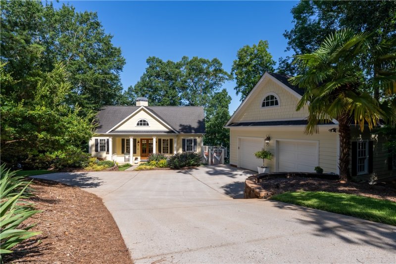 Property image 2 at 218 Royal Oaks Drive, Anderson, SC 29625