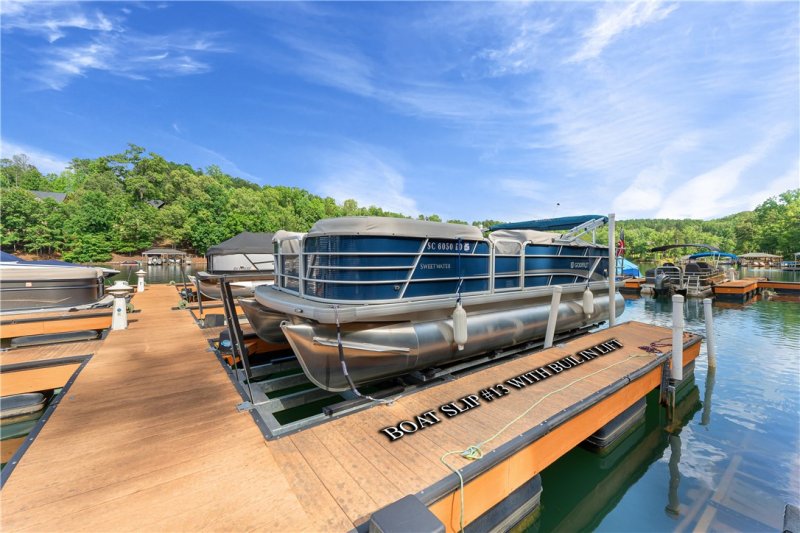 Property image 5 at 806 Gate View Court, Seneca, SC 29672