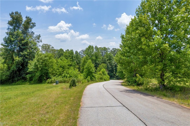 Property image 3 at 812 Lenore B Lane, Mountain Rest, SC 29664