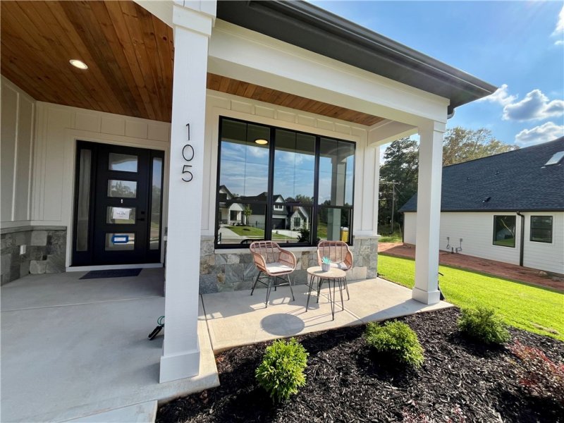 Property image 3 of 105 Pine Hill Way in Kingswood Cottages, Clemson, SC 29631