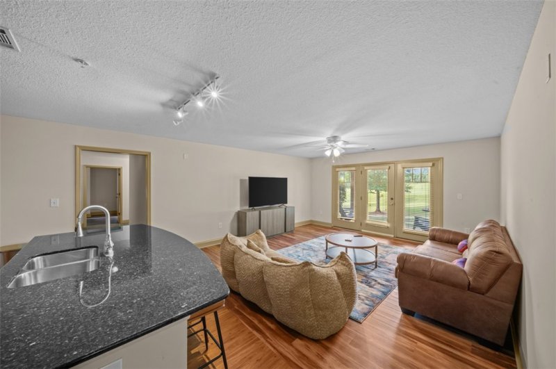 Property image 2 of 1613 Muscovy Way in Flats at the Pier, Seneca, SC 29678