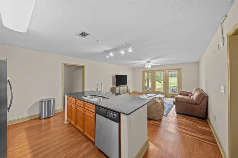 Property image 3 of 1613 Muscovy Way in Flats at the Pier, Seneca, SC 29678