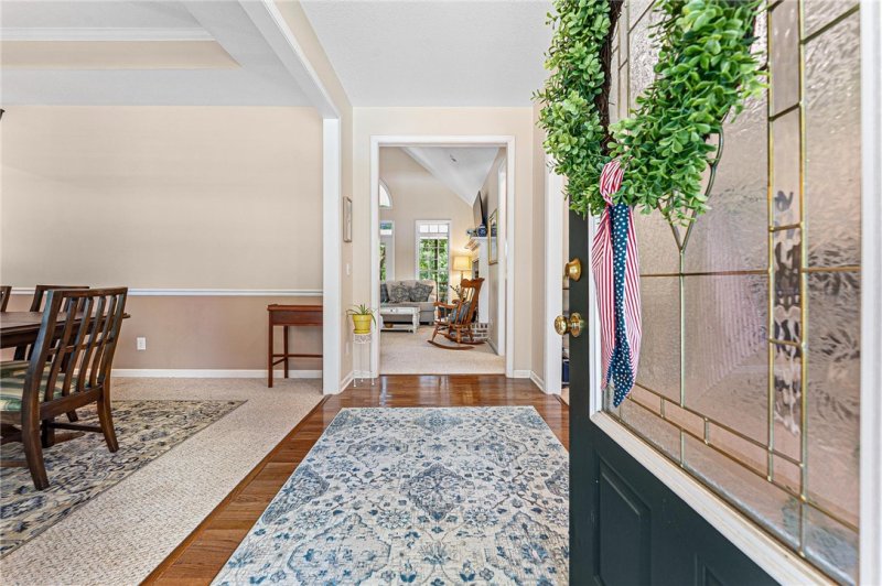 Property image 5 of 621 Chickasaw Drive in Chickasaw Point, Westminster, SC 29693