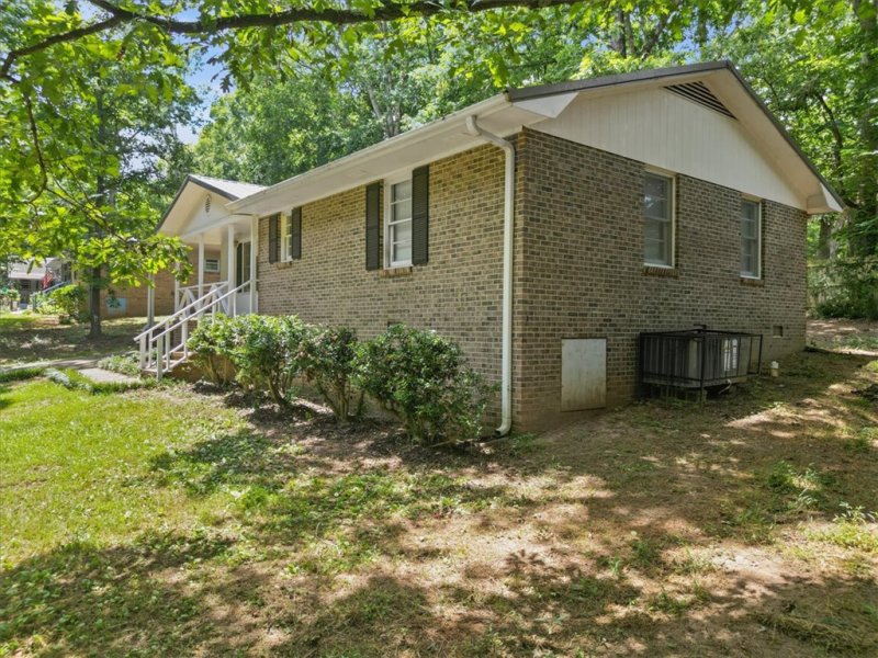 Property image 3 at 108 Ross Drive, Starr, SC 29684