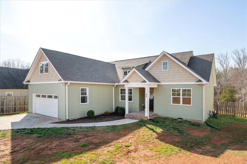 Property image 2 at 49 Puckett Mill Way, Central, SC 29630
