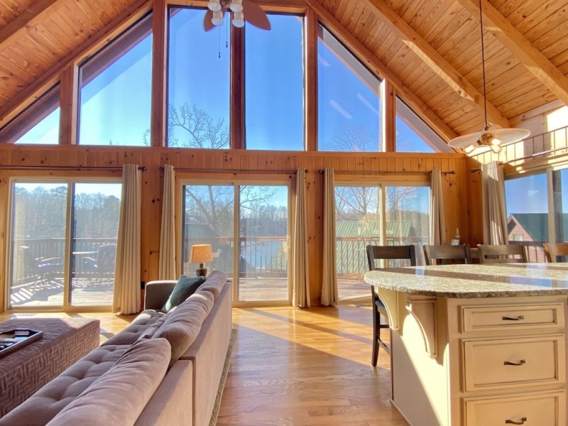 Property image 2 at 161 Harbour Point Circle, Six Mile, SC 29682