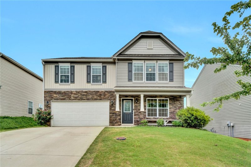 216 Triple Creek Drive
