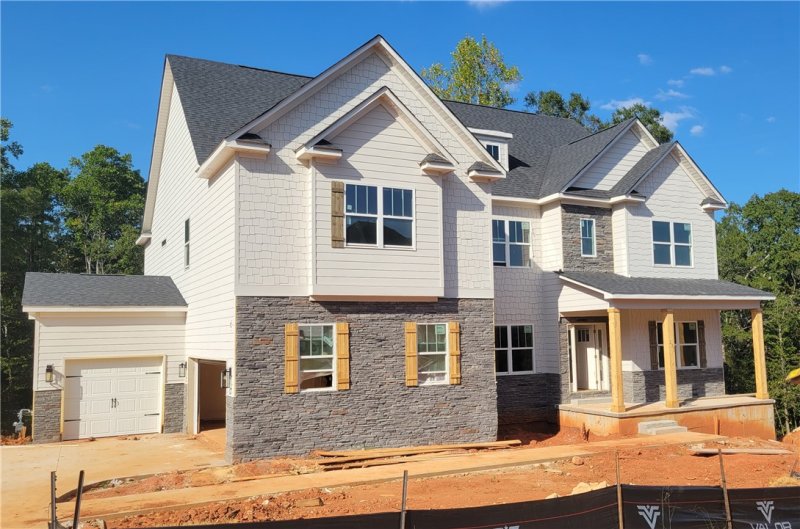 River's Edge, Piedmont Community