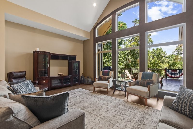 Property image 5 of 308 Treetops Drive in Waterford Pointe - Oconee, Seneca, SC 29672