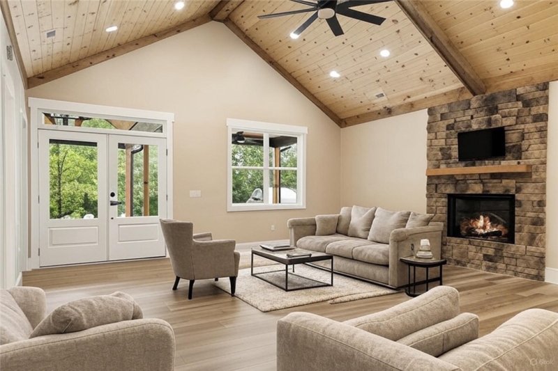 Property image 3 of 147 Mcalister Road in Peninsula Pointe North, West Union, SC 29696