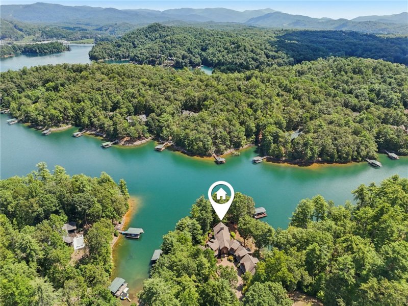 Property image 2 at 812 Lake View Court, Salem, SC 29676