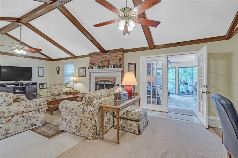 Property image 5 of 303 Asbury Circle in Burdine Springs, Easley, SC 29640