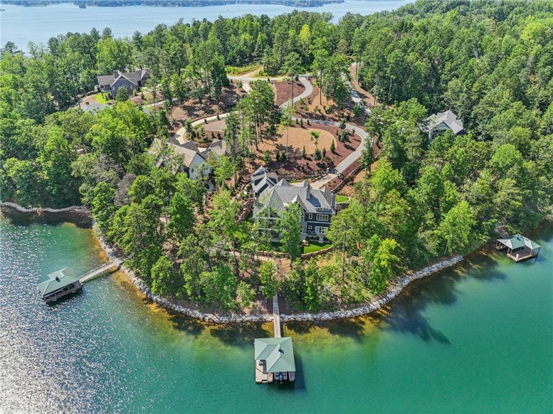 Property image 3 at 111 Promontory Court, Six Mile, SC 29682