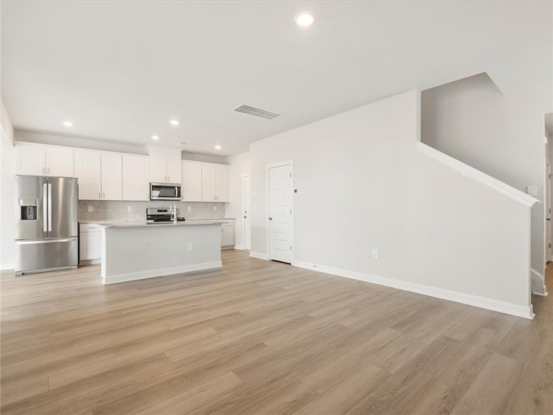 Property image 5 of 659 Cozy Bluff Road in Creek Ridge, Spartanburg, SC 29301