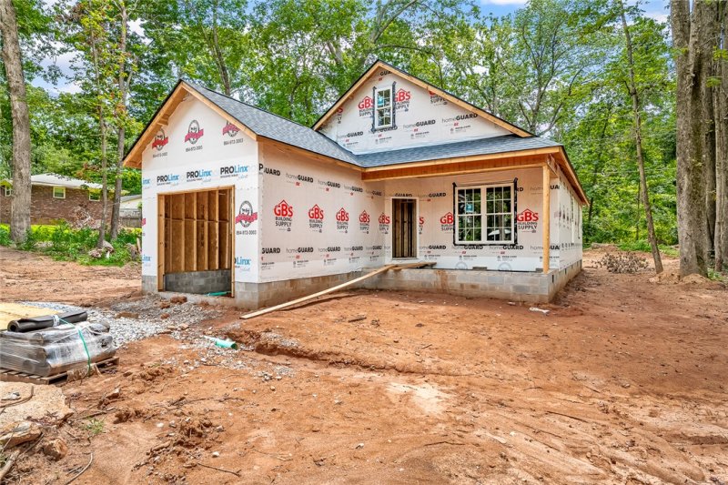 216 Cloverhill Drive