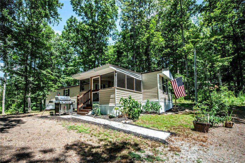 Property image 4 at 122 Westgate Drive, Westminster, SC 29693