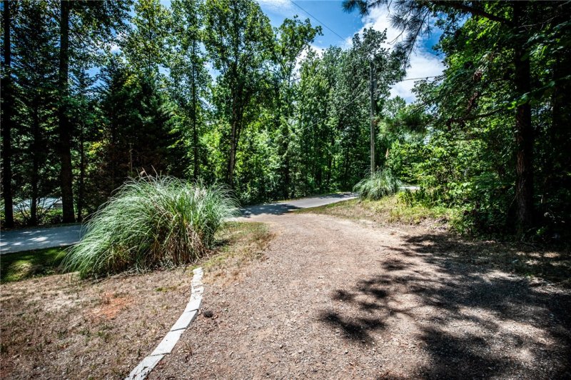 Property image 5 at 122 Westgate Drive, Westminster, SC 29693