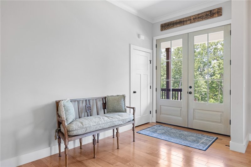 Property image 4 of 463 Kensington Circle in Kensington Estates at Keowee, Seneca, SC 29678