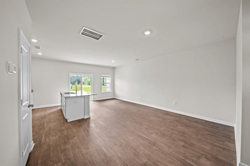 Property image 2 of 104 Lowland Drive in Clarke Townes, Anderson, SC 29621