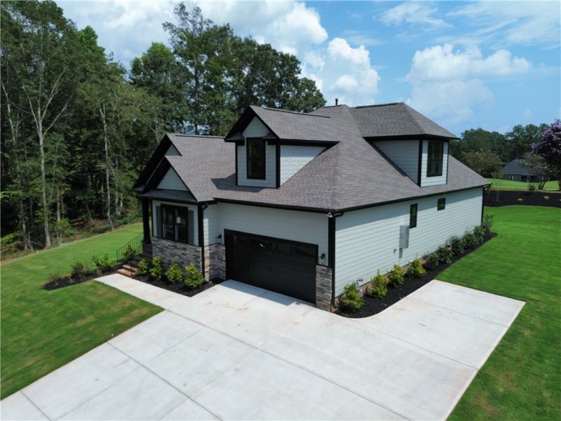 Property image 2 at 1505 Cross Creek Drive, Seneca, SC 29678