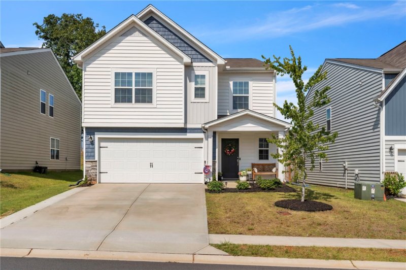 Property image 2 at 129 Anna Gray Circle, Easley, SC 29640