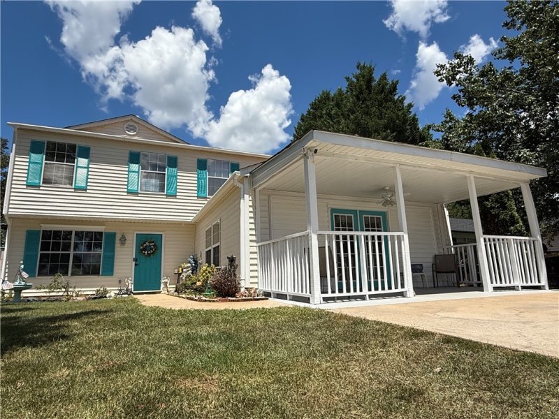 Habersham, Easley Community