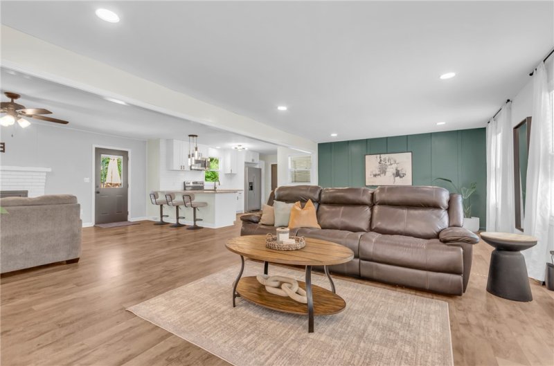Property image 4 at 106 Bedford Drive, Taylors, SC 29687
