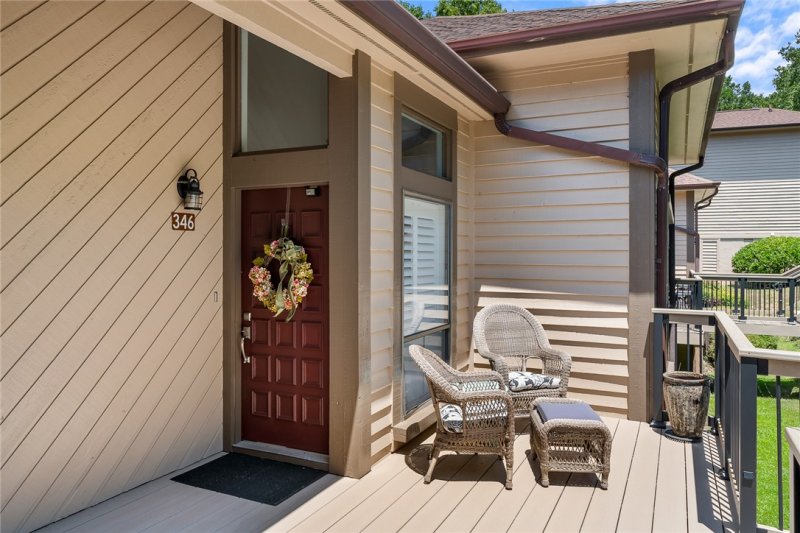 Property image 2 at 346 Coveview Court, Salem, SC 29676