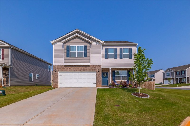 Property image 2 at 327 Callerton Drive, Piedmont, SC 29673