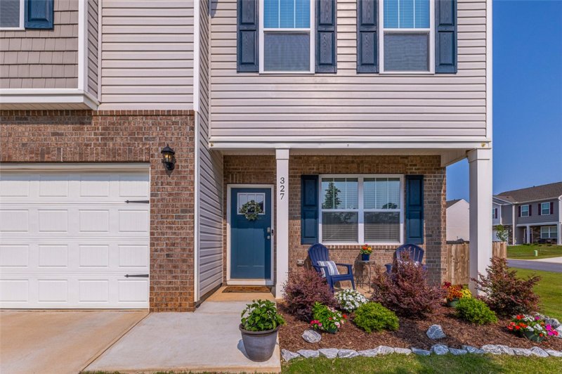 Property image 3 at 327 Callerton Drive, Piedmont, SC 29673