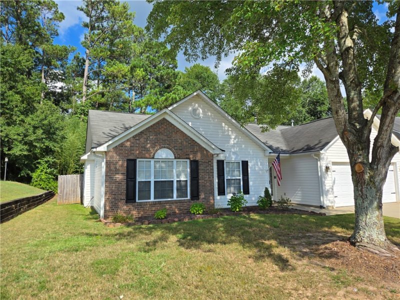 Property image 3 at 521 Cardinal Woods Way, Easley, SC 29642