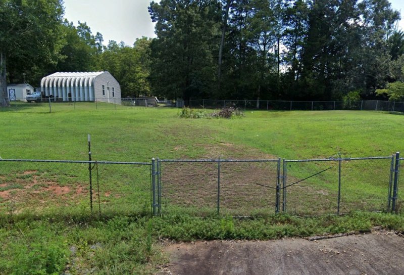 Edwards Forest, Liberty Community