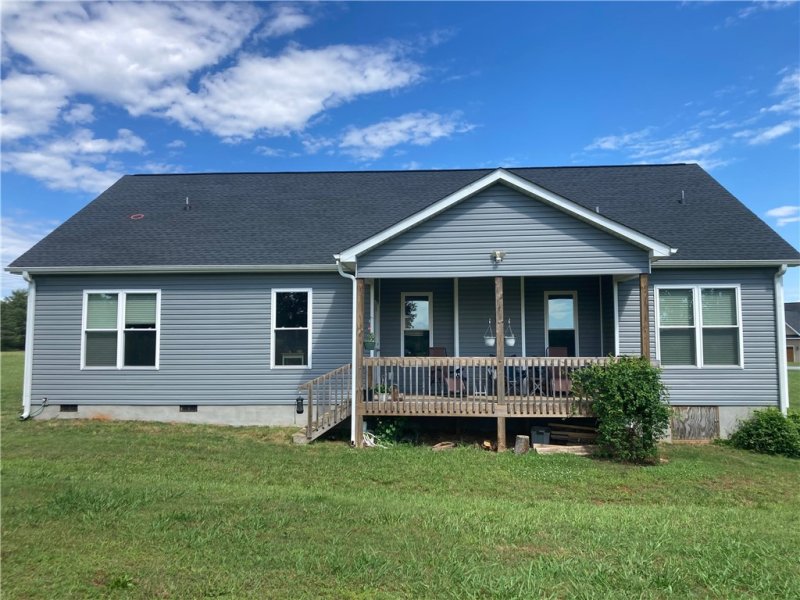 Property image 3 at 1902 Queen Drive, Walhalla, SC 29691