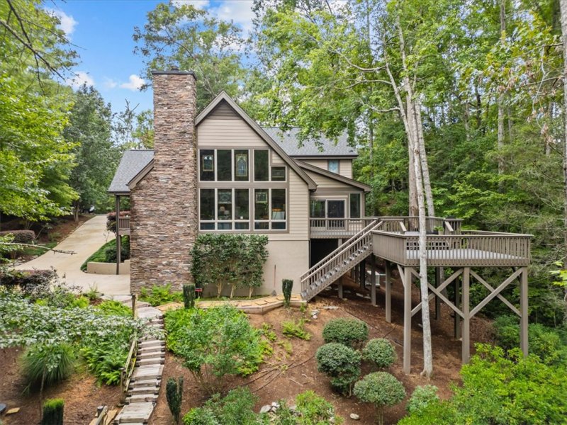 205 Pitcher Plant Lane