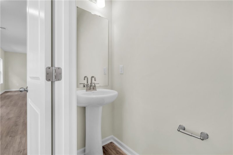 Property image 4 at 228 Brown Circle, Easley, SC 29642