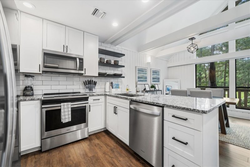 Property image 5 at 700 Captains Cove Court, Salem, SC 29676