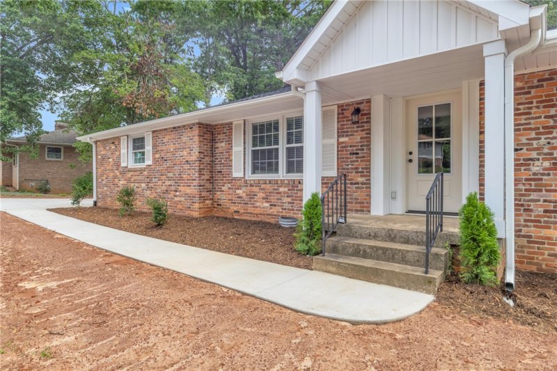 Property image 5 at 2704 Little Creek Drive, Anderson, SC 29621