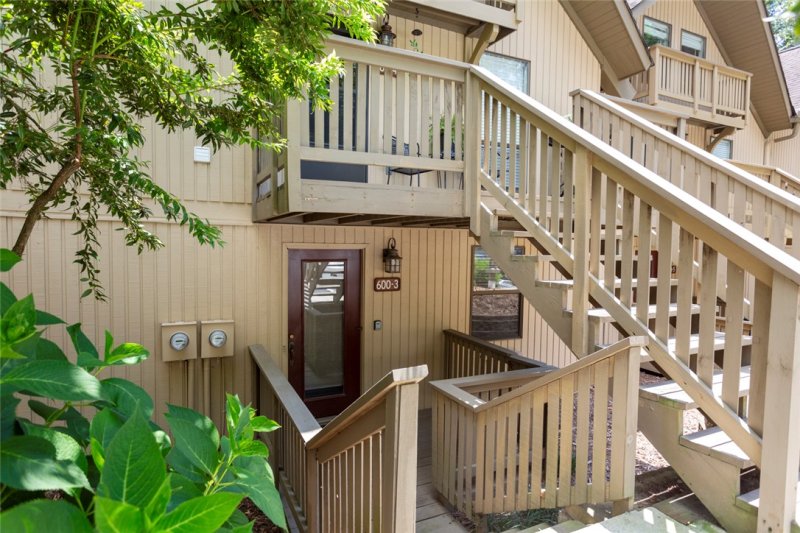 600 Captain Cove Court