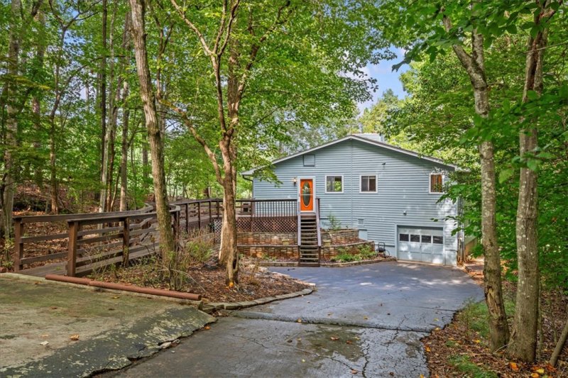 Property image 2 at 113 Nicklaus Road, Westminster, SC 29693