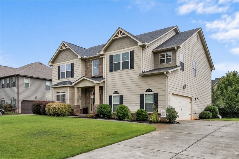 Property image 3 of 4 Rohan Drive in Rivendell, Anderson, SC 29621