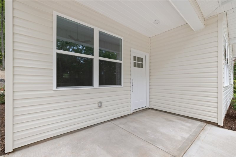 Property image 3 of 306 Hickory Trail in Foxwood Hills, Westminster, SC 29693