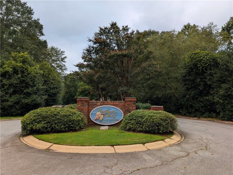 Property image 3 of 180 Grand Oak Circle in Heritage Oaks, Pendleton, SC 29670