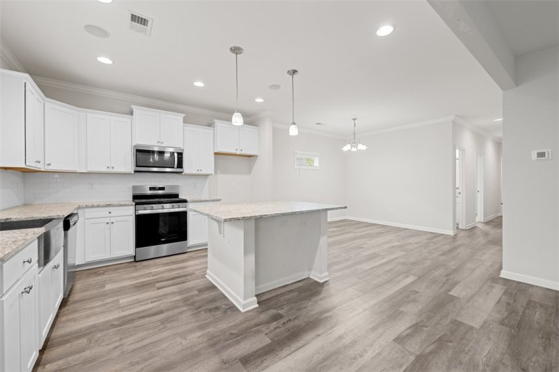 Property image 5 of 317 Balsa Way in Tokeena Trail, Seneca, SC 29678